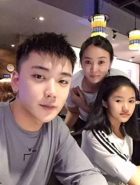 崔晋爆料视频大全最新消息,揭秘娱乐圈惊人内幕！”