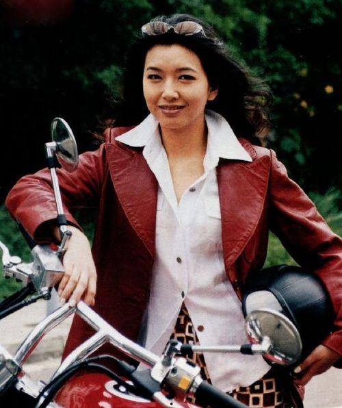 江珊爆料学生视频播放,揭秘校园生活背后真相