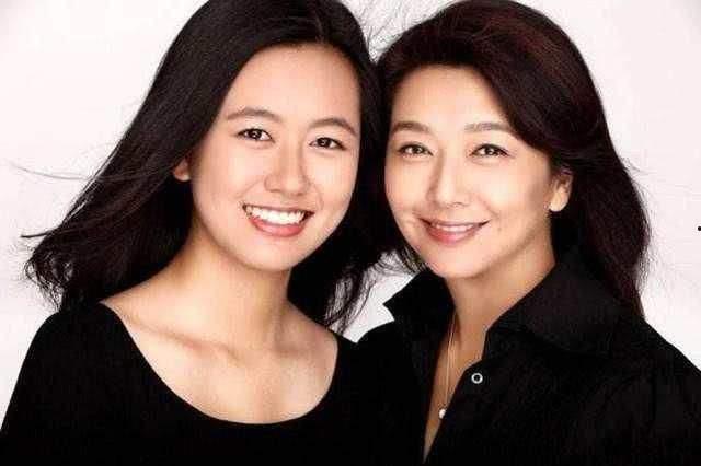 江珊爆料学生视频播放,揭秘校园生活背后真相