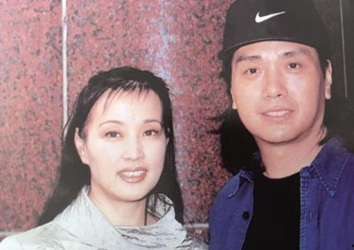 新礼盒时装爆料怎么做视频,视频制作攻略与创意亮点解析