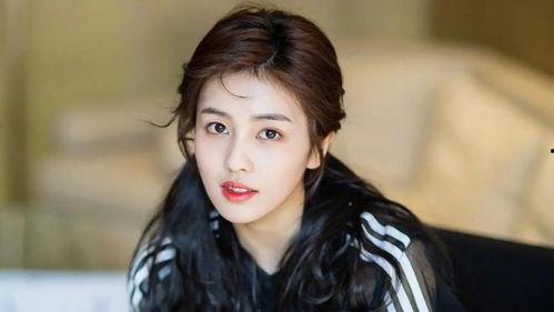 娱乐圈爆料白鹿蔡徐坤,神秘恋情曝光引热议