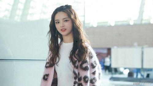 杨超越娱乐爆料,揭秘明星幕后故事