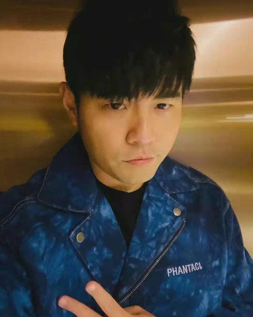 娱乐圈吃瓜周杰伦微博,娱乐圈风云再起