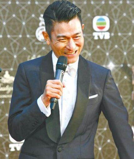 刘德华爆料理发店视频,一场意想不到的“明星”体验