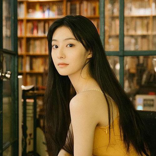 娱乐圈爆料00后小花,揭秘00后小花们的璀璨星途