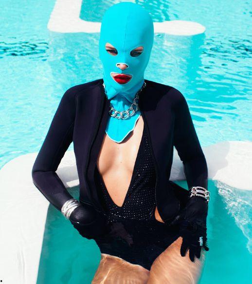 戴熊头套爆料明星的视频,明星幕后故事大揭秘